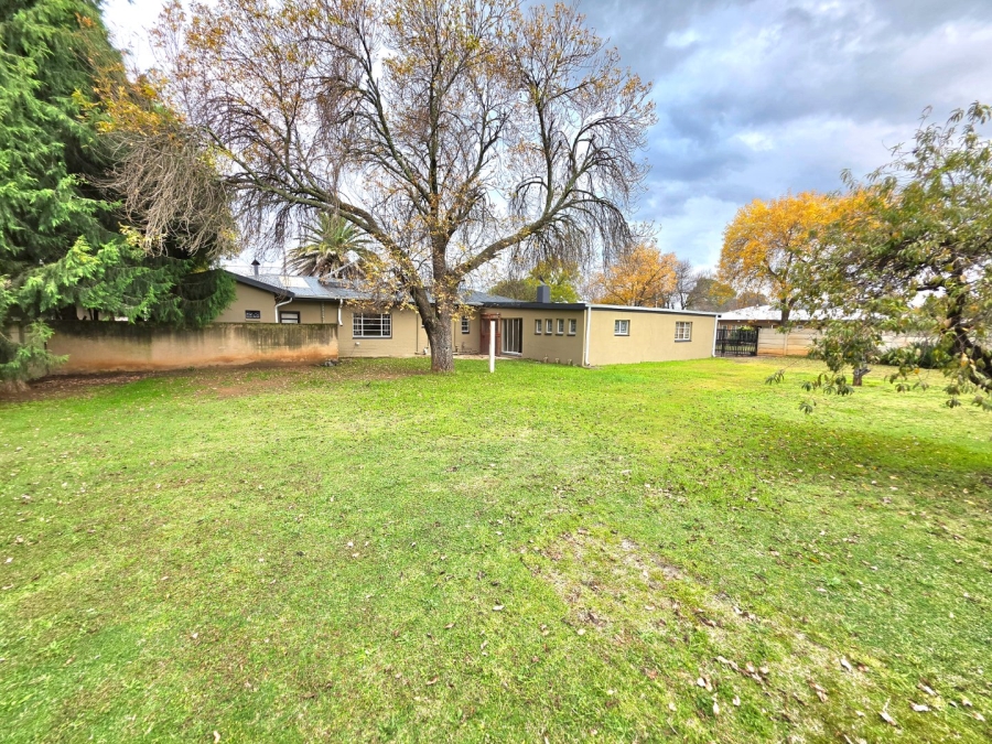 5 Bedroom Property for Sale in Jordania Free State